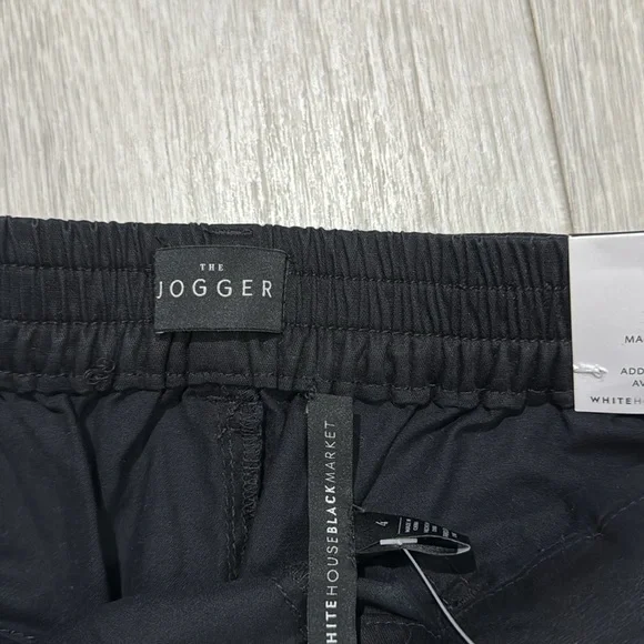 NWT White House black market jogger pant size 4R - Picture 3 of 5